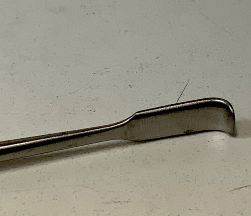 D7784 V. Mueller Scoville Straight 6.4mm Tip Neuro Retractor 22.2cm Long NL5760