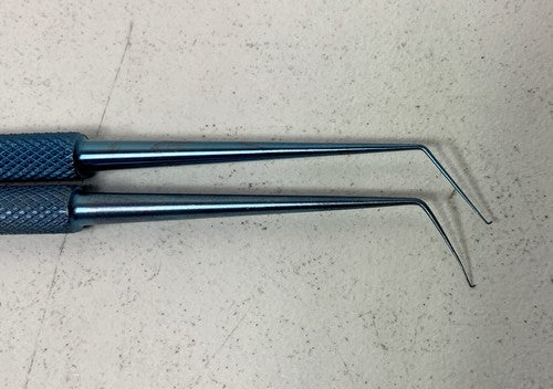 2) Karl Storz Titanium Sinskey Hook 2 Round Handle Pick 6-250