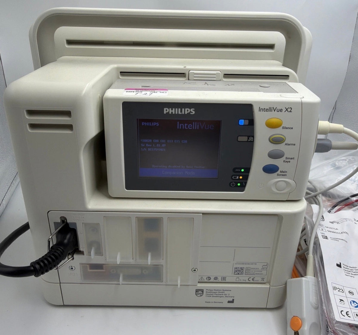 Philips IntelliVue MX500 with X2 module and accessories