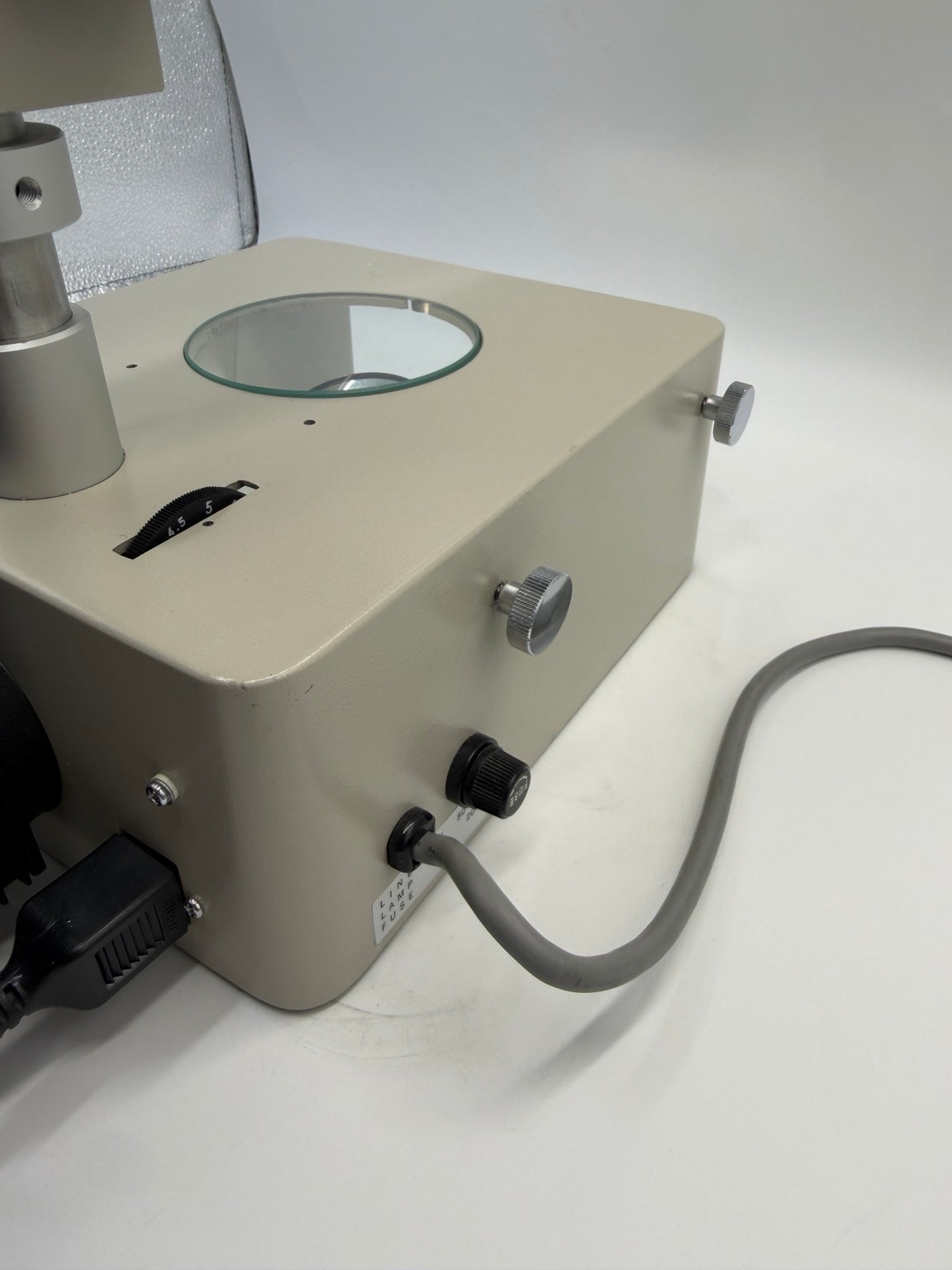 Nikon stereo microscope detail