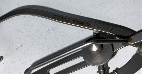 Storz E4006 Fenestrated Maumenee-Park Speculum Eye Retractor