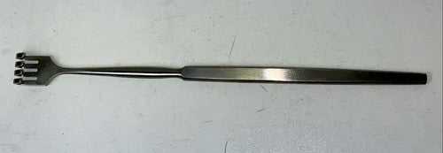 KLS Retractor Blunt 16.5cm 15-101-04