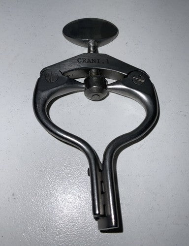 Aesculap BV32  Crani. 1 Retractor Surgery Surgical Or