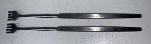 KLS Retractor Blunt 16.5cm 15-101-04