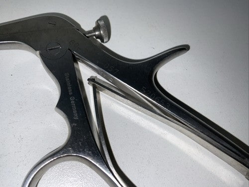 Zimmer 60-3951-057 Grasping Forceps