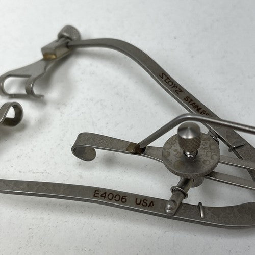 Storz E4006 Ophthalmic Fenestrated Maumenee-Park Speculum Eye Retractor