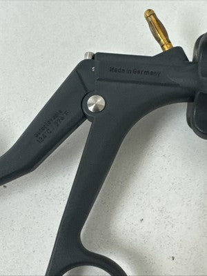 Stryker Laparoscopic 5mm Davis Grasper w/ 250-080-617 Monopolar Shaft & Handle