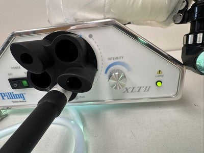 Teleflex Pilling XLT XenaLight Aculux Illuminator White  Fiberoptic Head Lamp