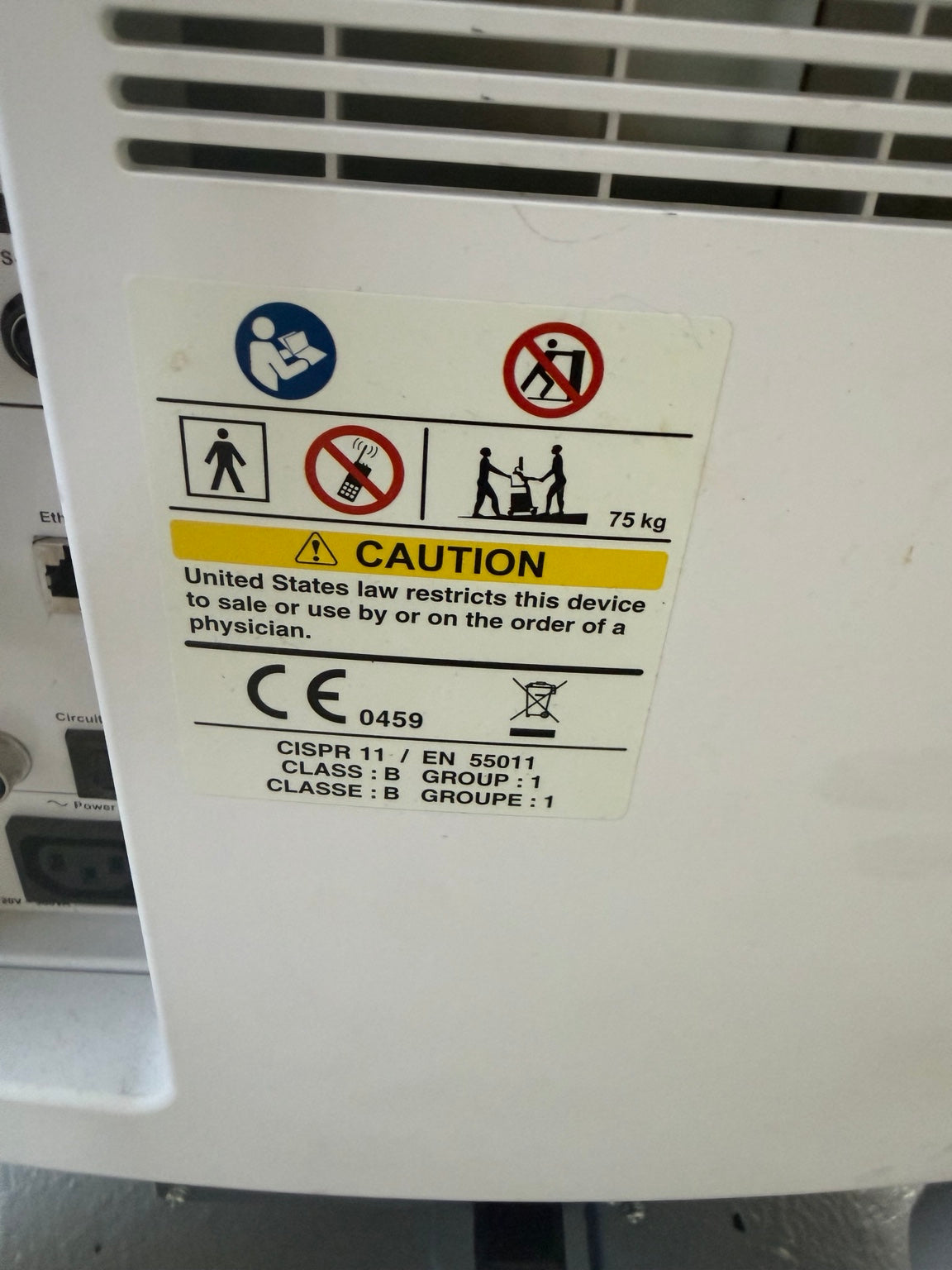 GE LOGIQ P5 ultrasound system 4