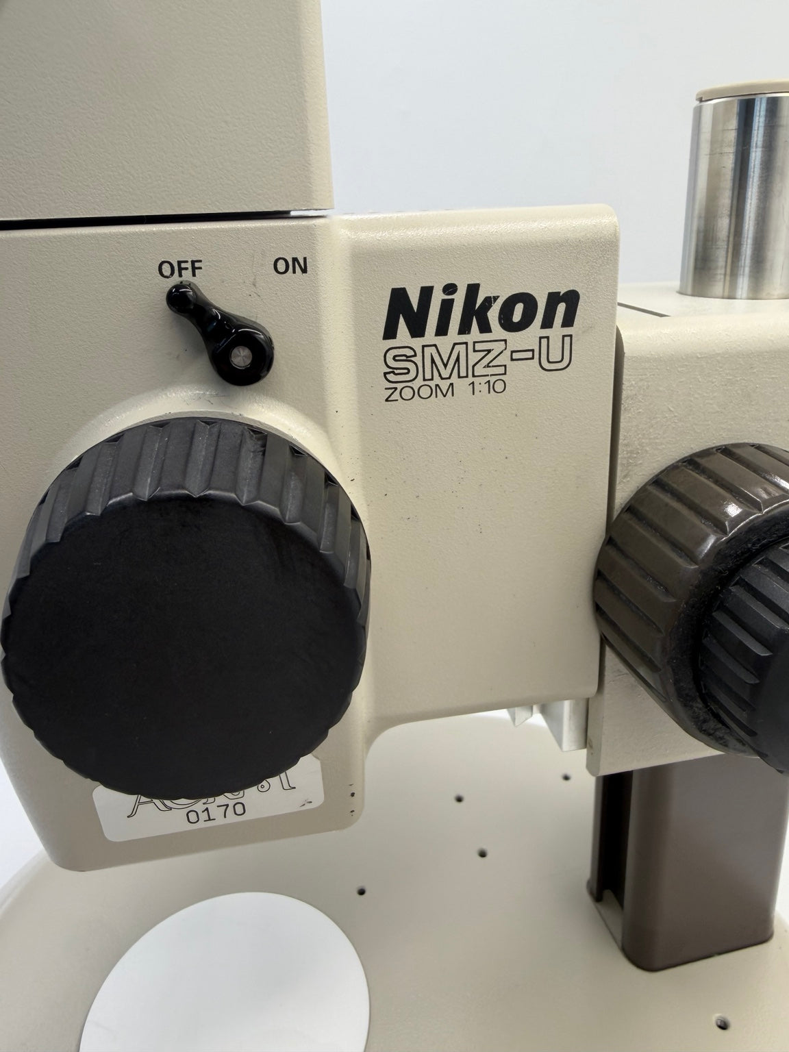 Nikon SMZ-U microscope rear and controls condition