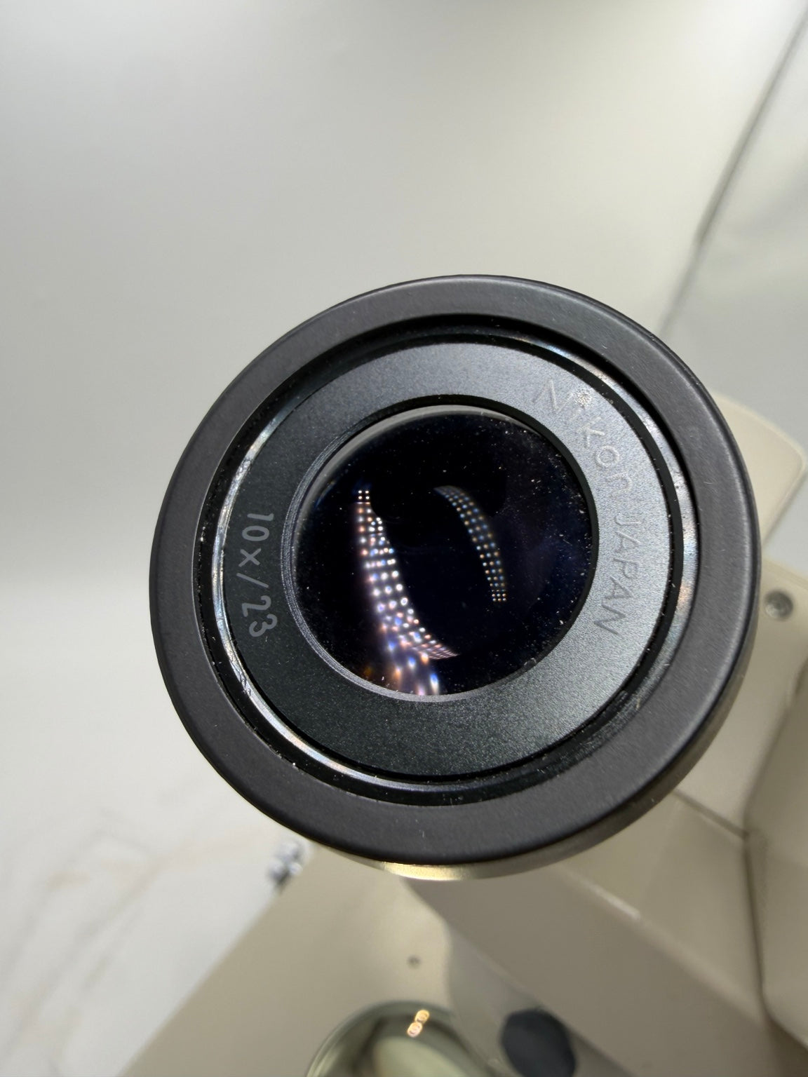Nikon stereo microscope detail