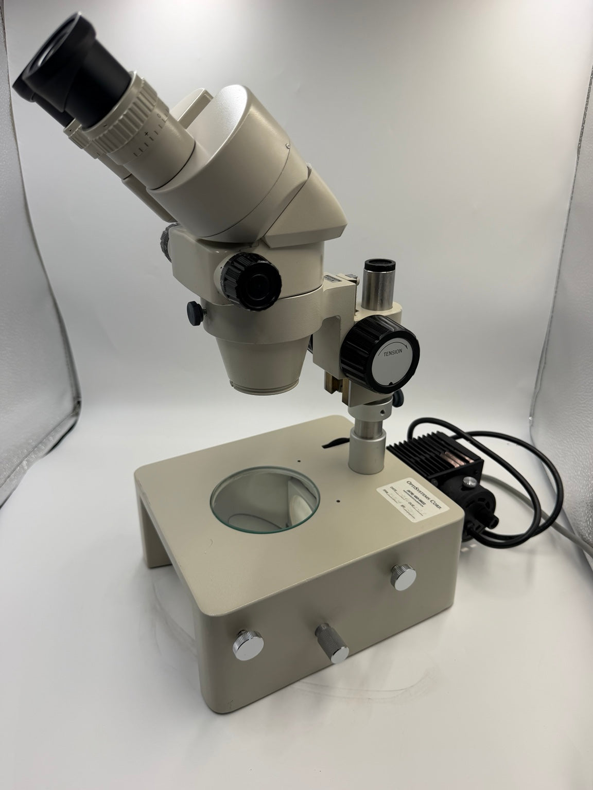 Nikon stereo zoom microscope with lighted base