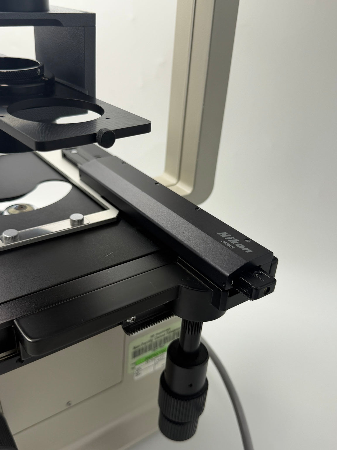Nikon TMS inverted microscope mechanical stage and Nikon Japan stage controls