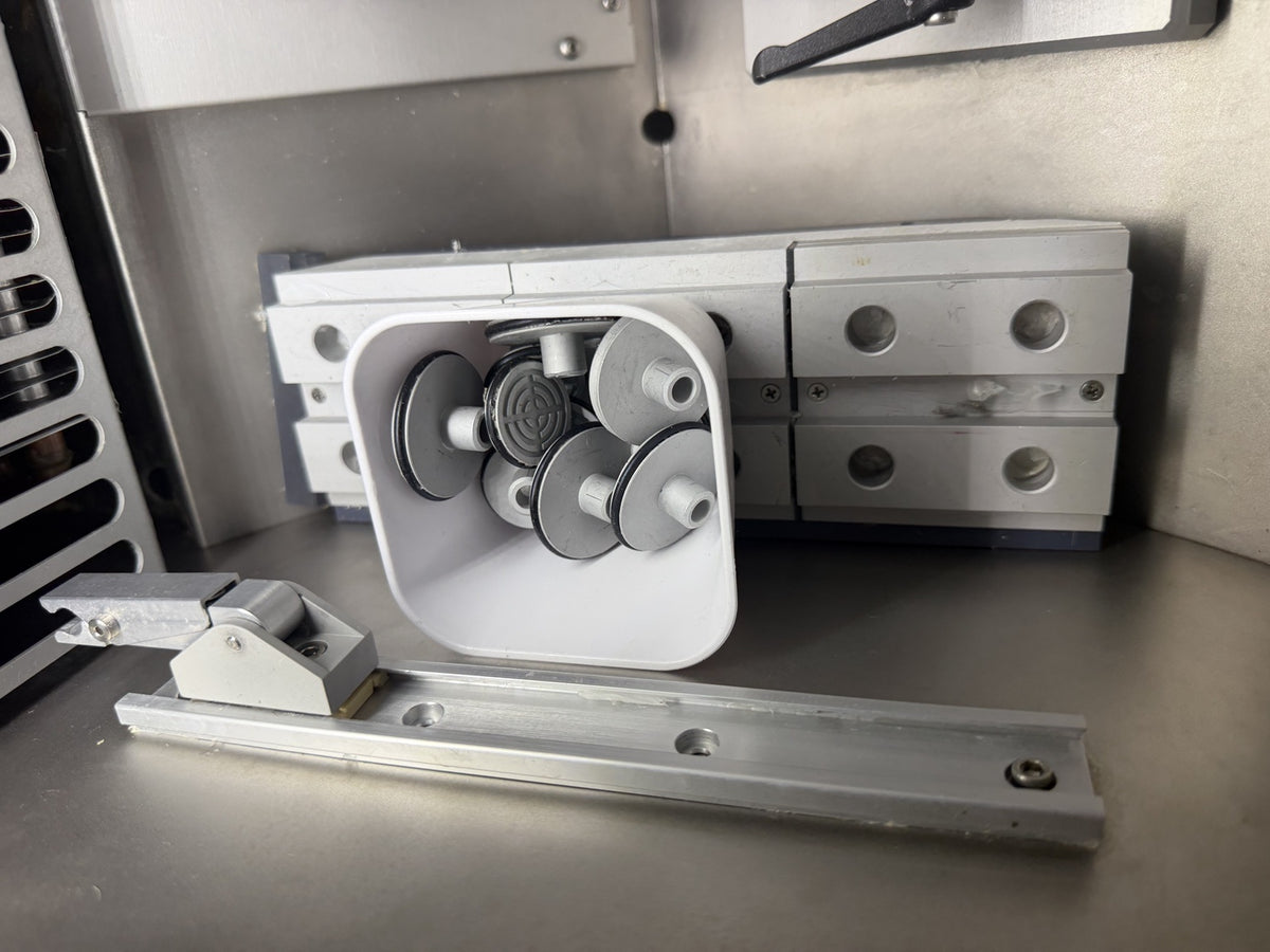 Sakura Tissue-Tek Cryo3 Flex specimen discs and chamber accessories