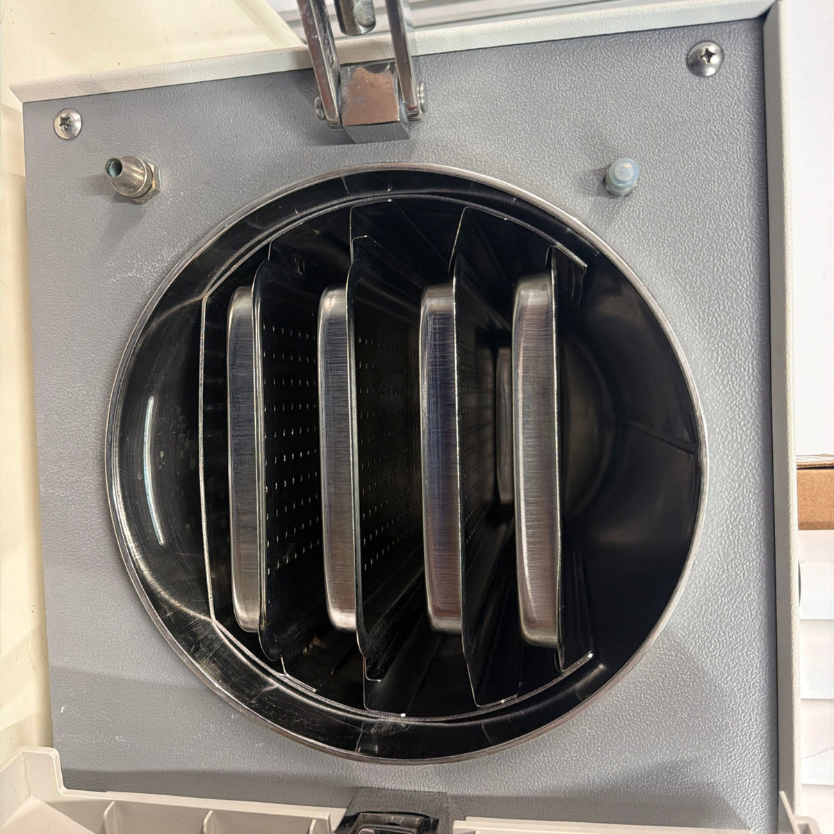 Tuttnauer 2540EKA EZ10K Autoclave 23L with Printer – Refurbished, 2014