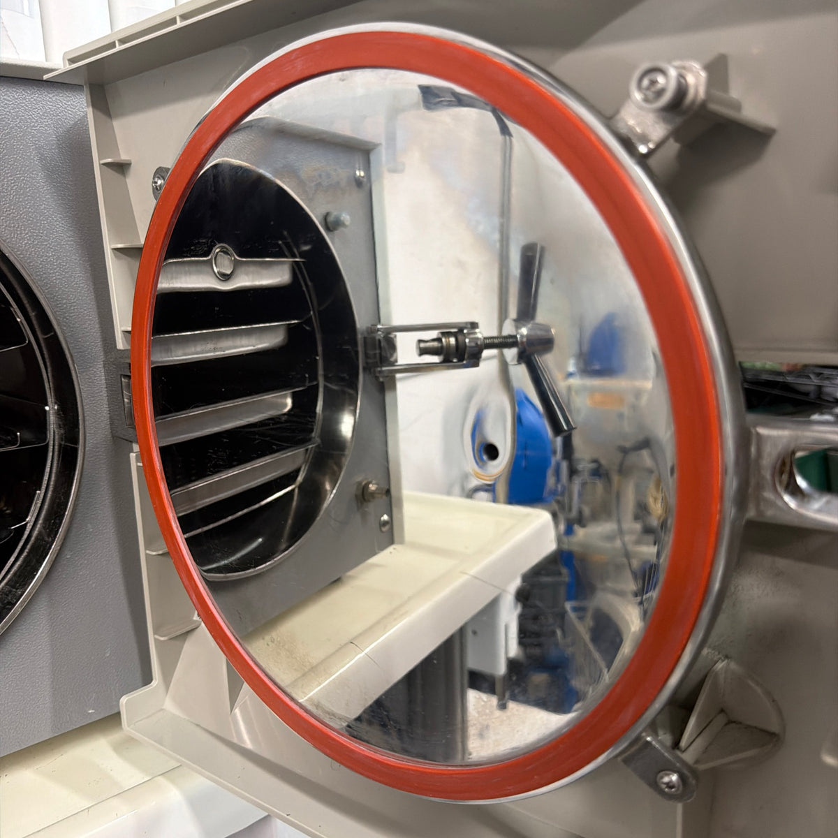 Tuttnauer 2540EKA EZ10K Autoclave 23L with Printer – Refurbished, 2014